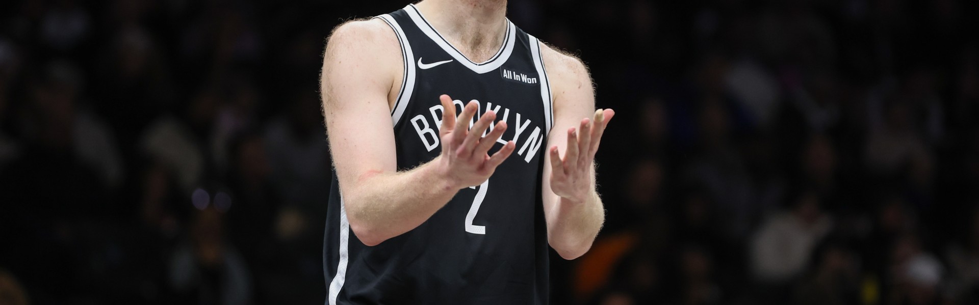 赏金女王-一通乱战！曼恩反击被追身大帽 沃尔夫补篮还被帽&amp;再次放篮才进